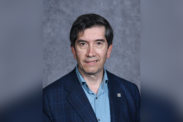 Dr. Alejandro J. Videla